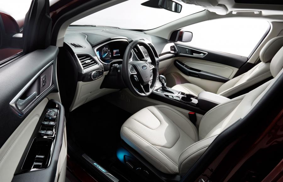  Ford Edge Titanium 2015 года  (фото 20 из 30)
